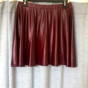 Maroon synthetic leather skirt